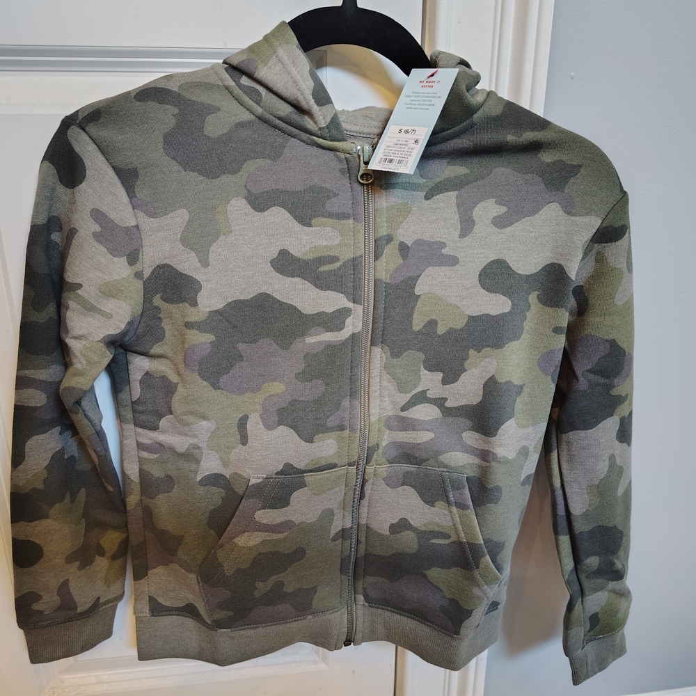 Boys Camouflage Zip-Up Hoodie‎